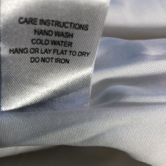 Honey and Rosie White Sleeveless Fitted Crew Neck W/Mesh Cut Out Sides 9 - Picture 11 of 13